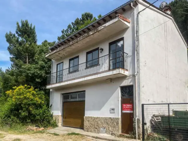 Casa en venta en Calle de los Hornos, 55 en Arenas de San Pedro por 77,000 €